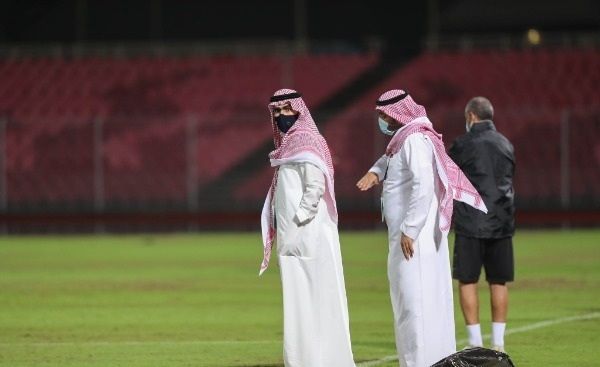 من ملعب المباراة