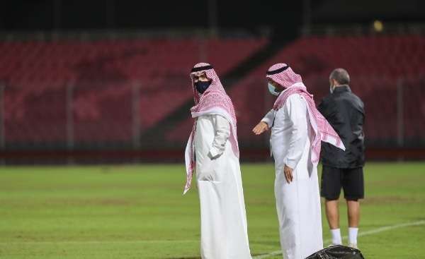 من ملعب المباراة