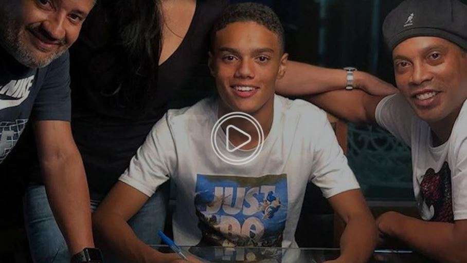 نجل رونالدينيو