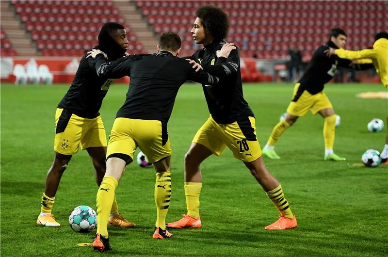 فيتسل مع زملائه