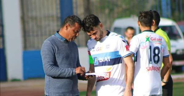 المدرب الأسعد الشابي في مباراة اليوم