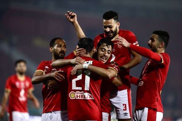 لاعبو الأهلي