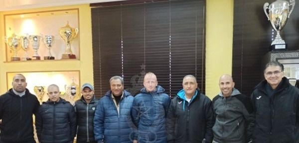 من الاجتماع