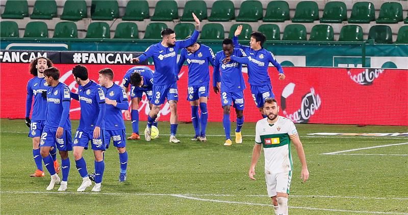 لاعبو خيتافي 