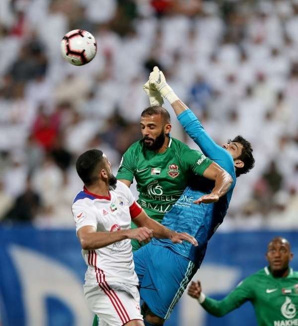 الشارقة وشباب الأهلي