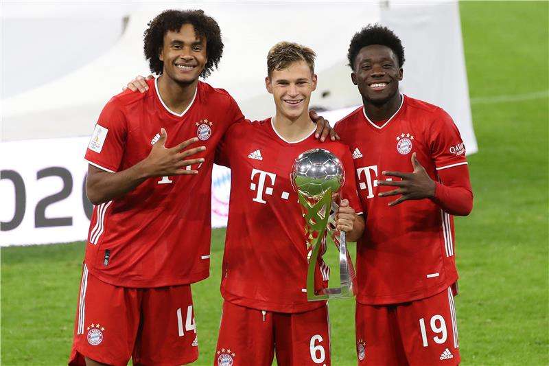 زيركزي - على اليسار