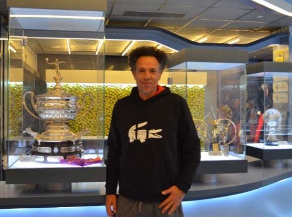 يونس العيناوي 