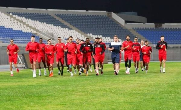 من تدريبات المنتخب الفلسطيني في الكويت