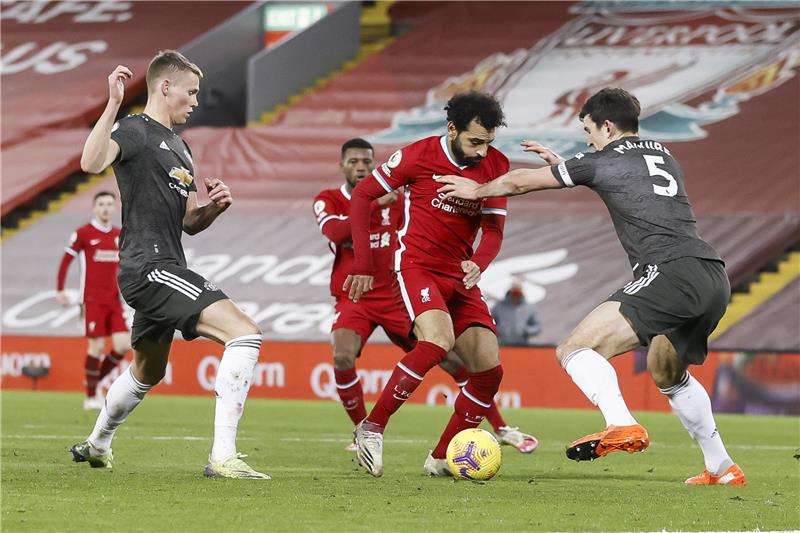 صلاح أمام مانشستر يونايتد