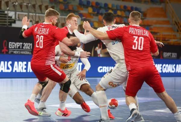 مباراة إسبانيا وبولندا