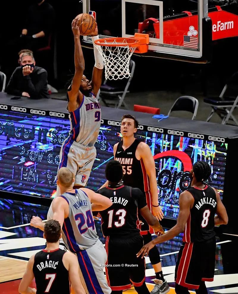 ?i=reuters%2f2021-01-19%2f2021-01-19t034917z_721320801_mt1usatoday15452629_rtrmadp_3_nba-detroit-pistons-at-miami-heat_reuters