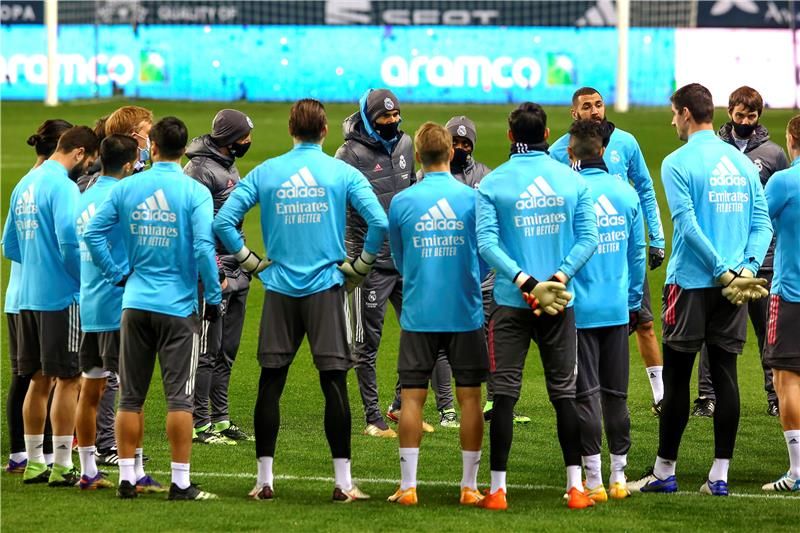 لاعبو ريال مدريد 