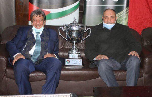 الوفود المهنئة للوحدات