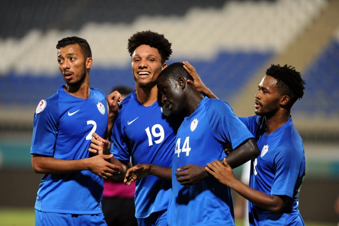 لاعبو الشباب 