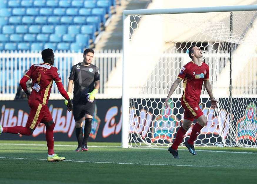 فرحة لاعبي ضمك