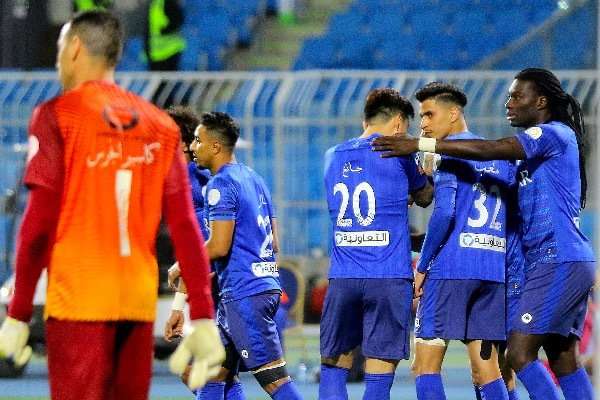 لاعبو الهلال