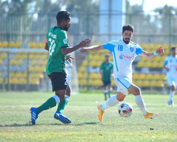 من مباراة أمانة بغداد و نفط الوسط
