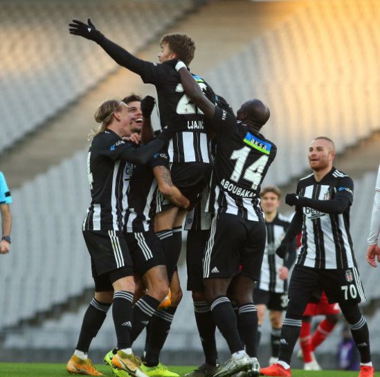 فرحة لاعبي بشكتاش