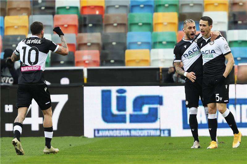 لاعبو أودينيزي