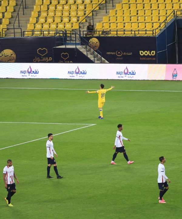 بيتي مارتينيز