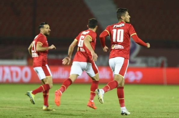 لاعبو الأهلي