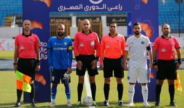 قبل بداية اللقاء