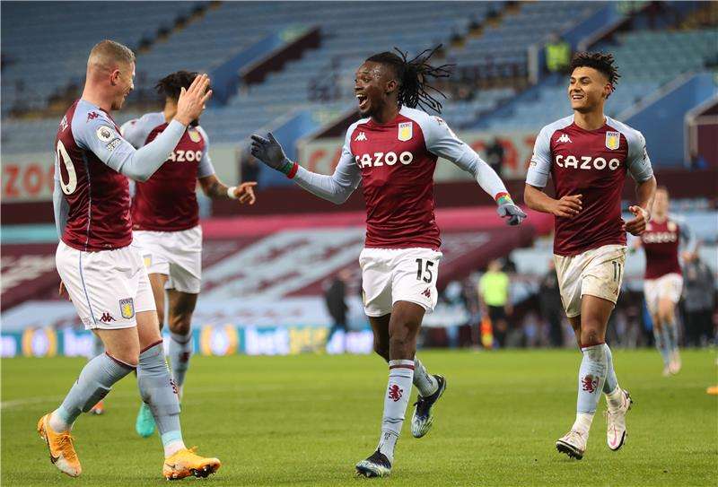 لاعبو أستون فيلا