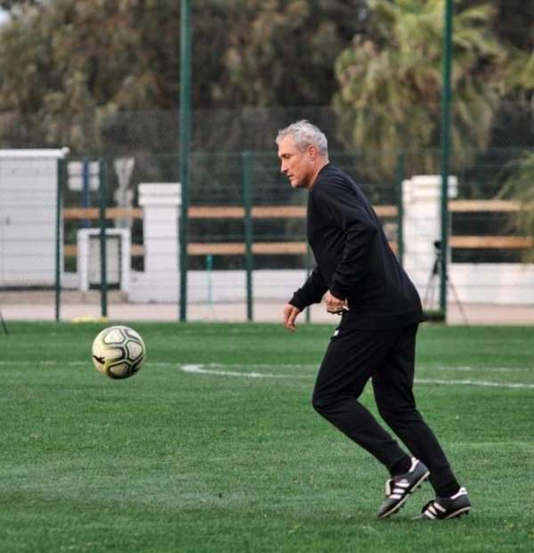 بيرنارد كازوني 