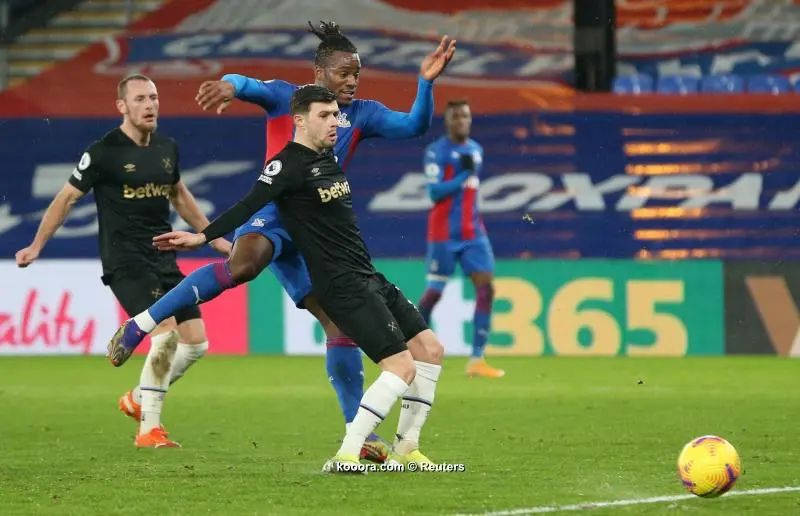 ?i=reuters%2f2021-01-26%2f2021-01-26t195650z_913154270_up1eh1q1jeqy2_rtrmadp_3_soccer-england-cry-whu-report_reuters
