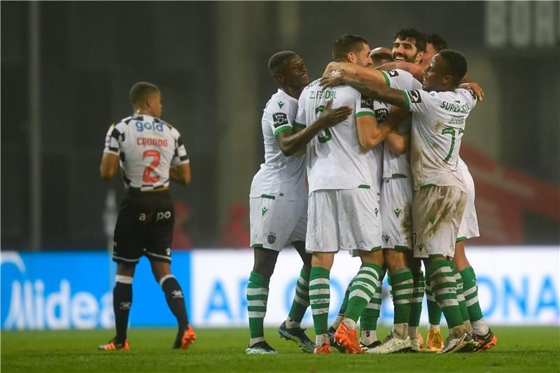 فرحة لاعبي لشبونة 