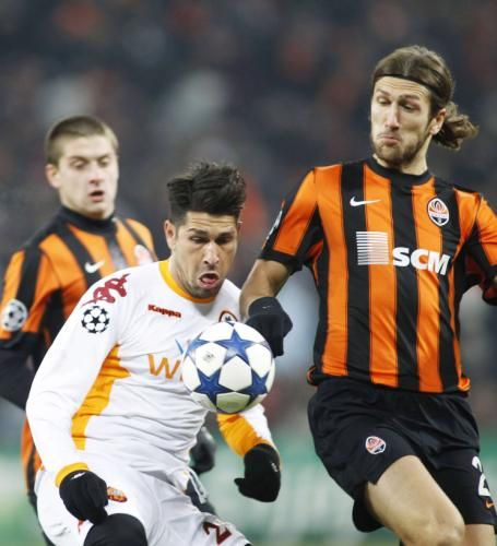 2011-03-082011-03-08t211610z_01_don09_rtridsp_3_soccer-champions_reuters