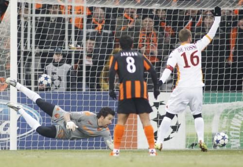 2011-03-082011-03-08t211115z_01_don08_rtridsp_3_soccer-champions_reuters