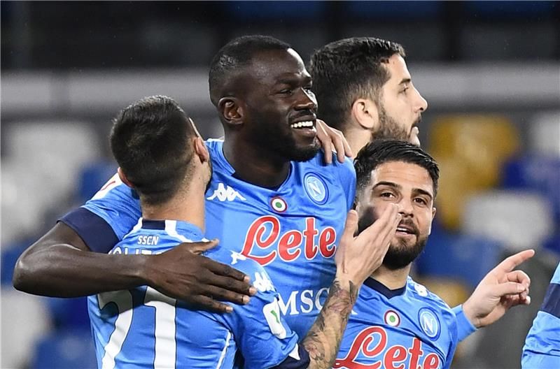 فرحة لاعبي نابولي 