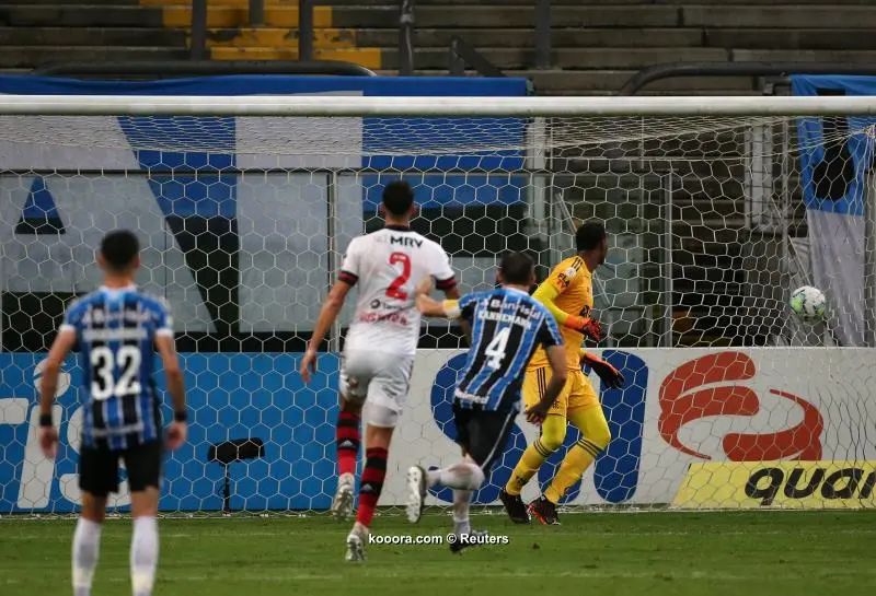 ?i=reuters%2f2021-01-29%2f2021-01-29t004907z_1982970364_up1eh1t029vxu_rtrmadp_3_soccer-brazil-gre-fla-report_reuters