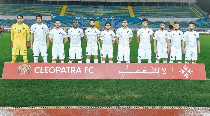 لاعبو بيراميدز 