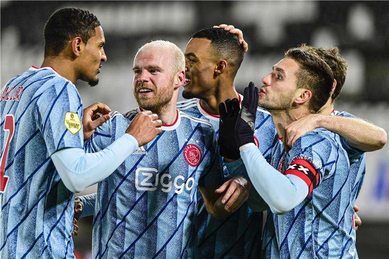 لاعبو أياكس 