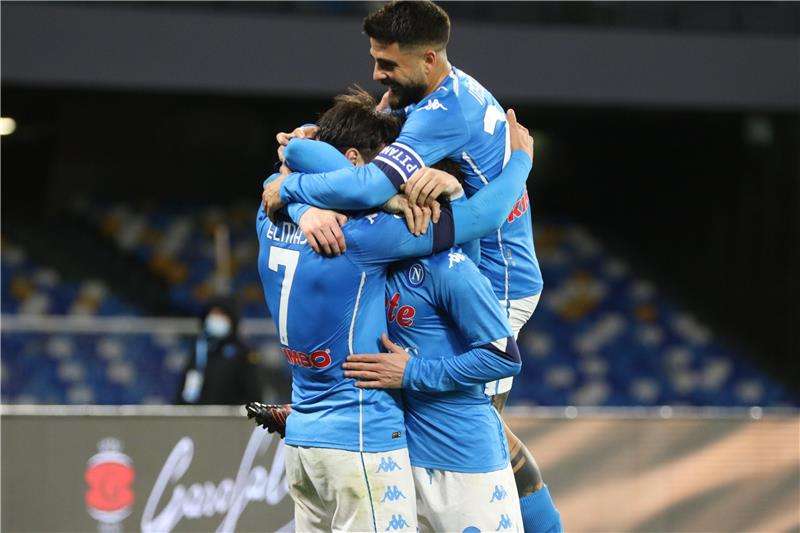 لاعبو نابولي