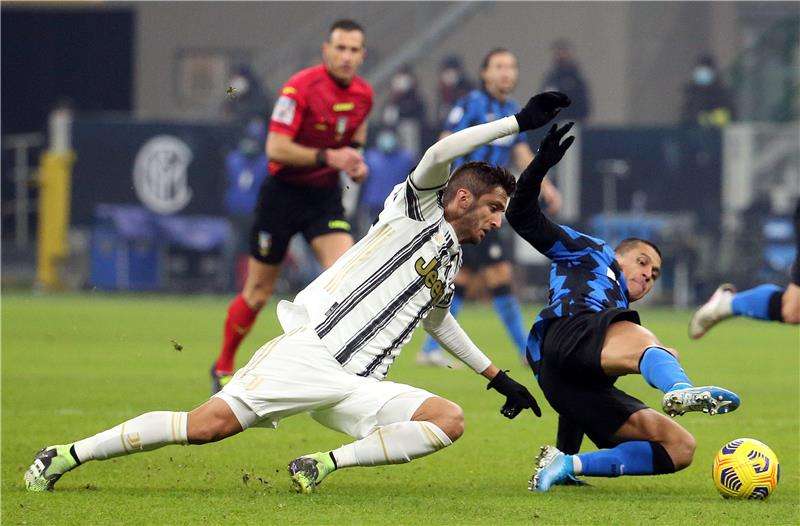 لقاء سابق بين الفريقين 