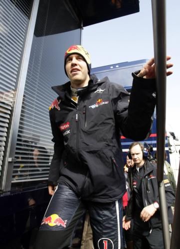 2011-03-092011-03-09t170745z_01_bar115_rtridsp_3_motor-racing_reuters