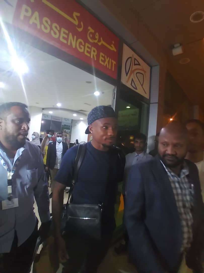 وصول الجامايكي ألفاس باول للسودان