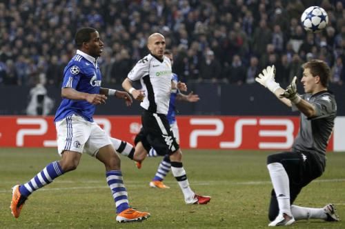 2011-03-092011-03-09t215251z_01_kai15_rtridsp_3_soccer-champions_reuters