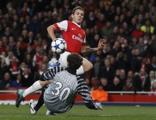 2010-10-19t201750z_01_kfd14_rtridsp_3_soccer-champions_reuters